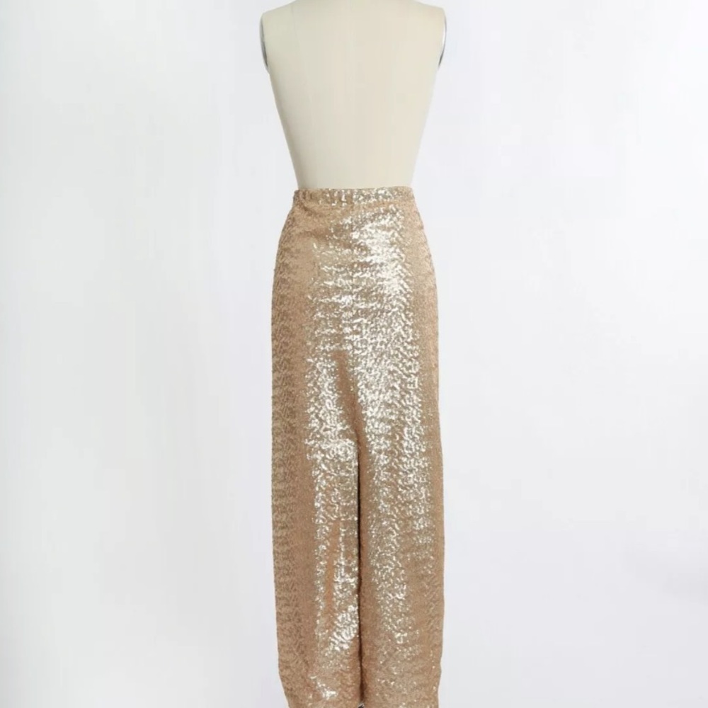 Elegant Gold Sequin Skirt - Picture 10 of 11